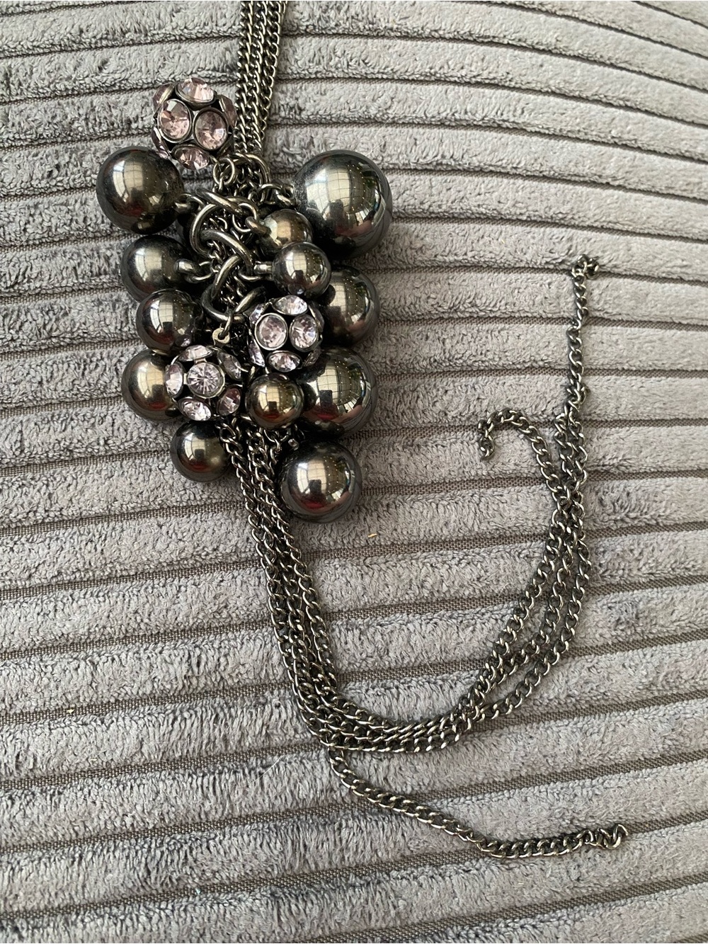 NWOT Gunmetal Cluster Pendant Necklace with Crystal Gem Accents ( long necklace)